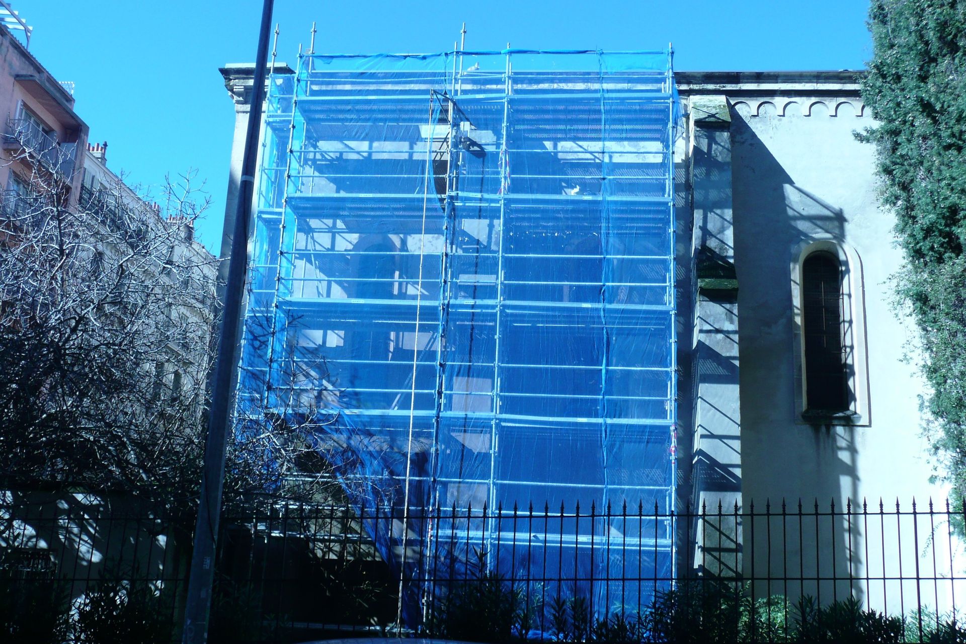 Échafaudage pour rénovation d'immeuble